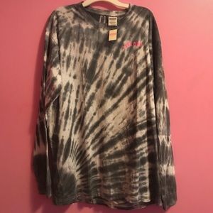 Vs pink long sleeve tee